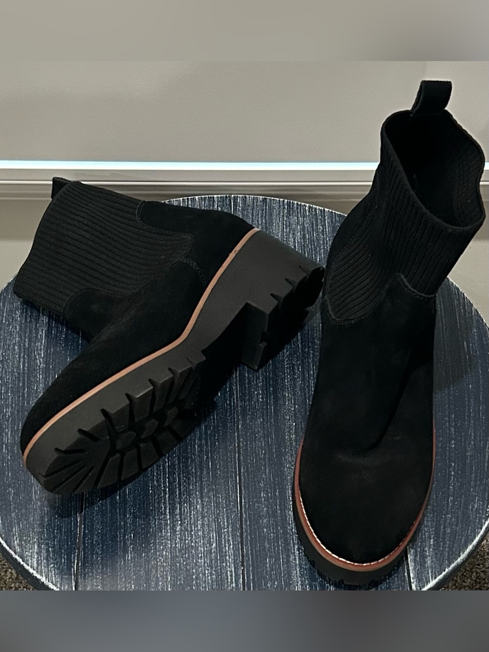 Blondo Dyme Waterproof Suede Booties